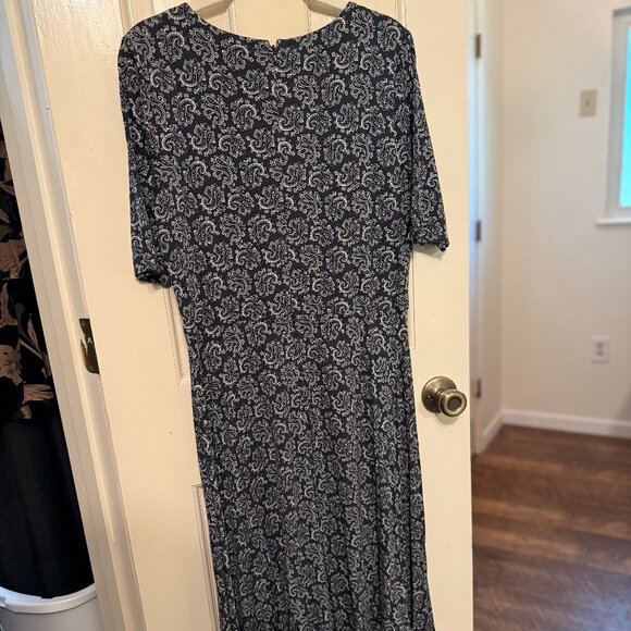 LOFT Gray Print Dress - Picture 2 of 7